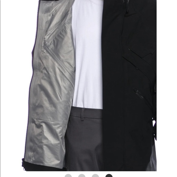 BRAND NEW Drake x Nike Black Parka BRAND NEW (Small but fits more like M/L) - Picture 4 of 6